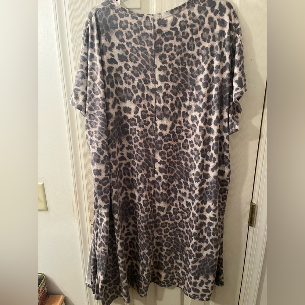 5X Glitzy Girlz Cozy Chic Leopard Print Cardigan - Picture 2 of 6